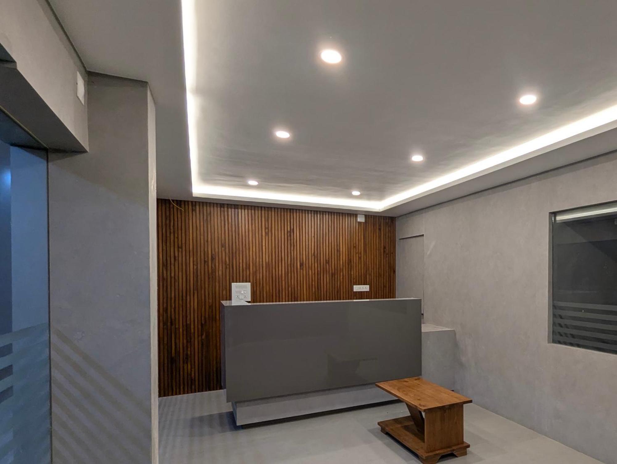 מלון Vaduvanchal Jayalakshmi Residency מראה חיצוני תמונה